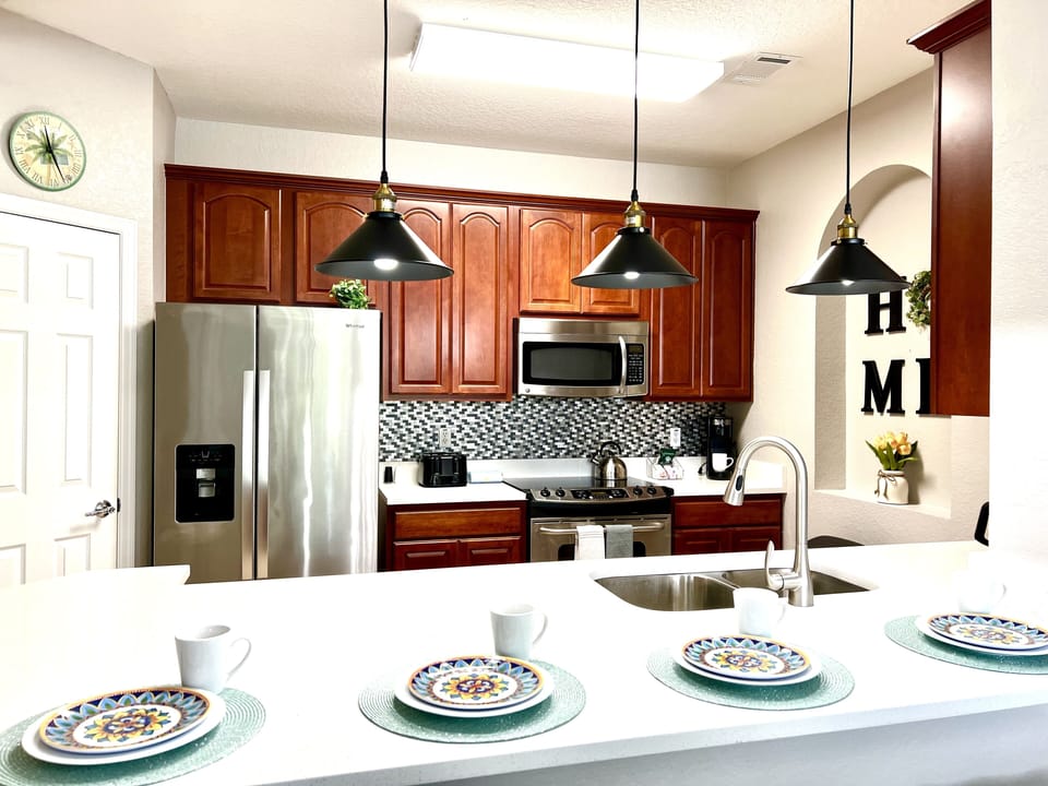 FULL EQUIPED KITCHEN