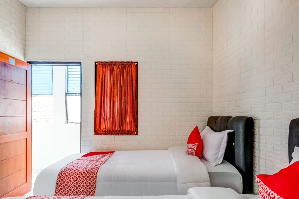 Standard Twin Room | Soundproofing, free WiFi, bed sheets