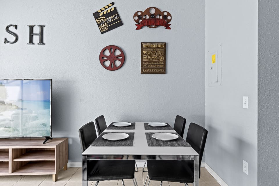 Eating area (2)