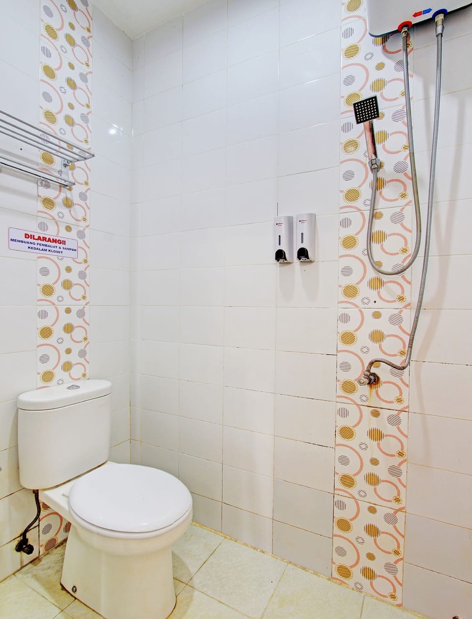 Superior Suite | Bathroom | Shower, towels