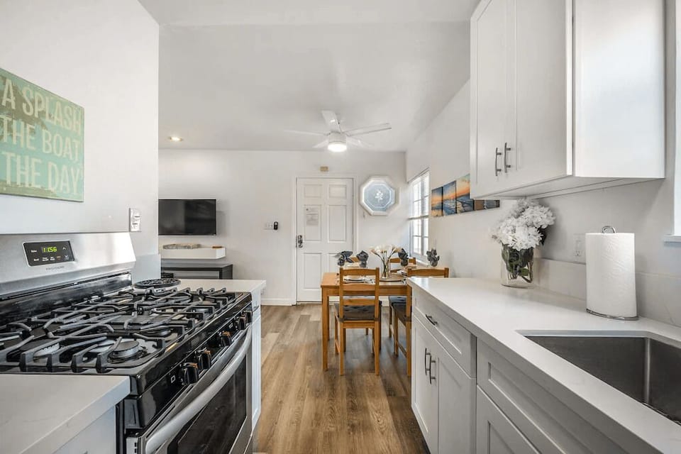 Please note: this home does not include a dishwasher.
                