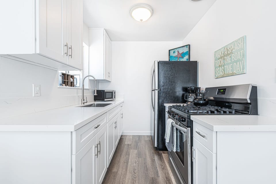 The kitchen is stocked with all of your meal prep needs. Guests must supply their own food, drink, spices, condiments, and paper goods.
                