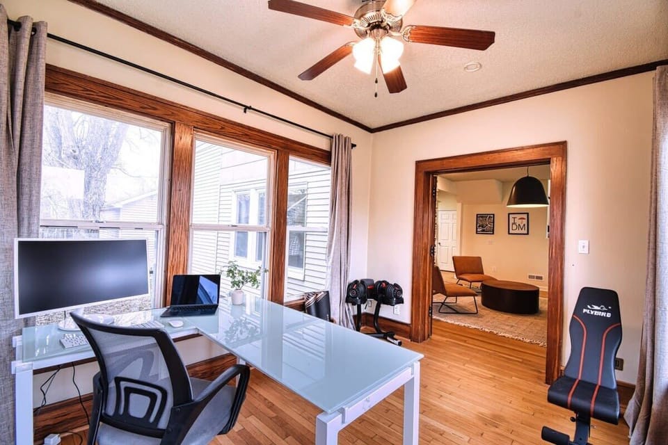 workspace - office & mini gym