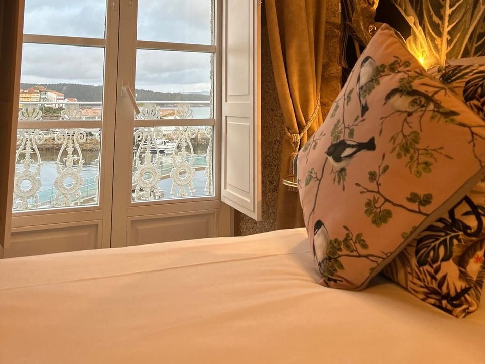 Superior Room, Balcony, Sea View | Premium bedding, free minibar, individually decorated