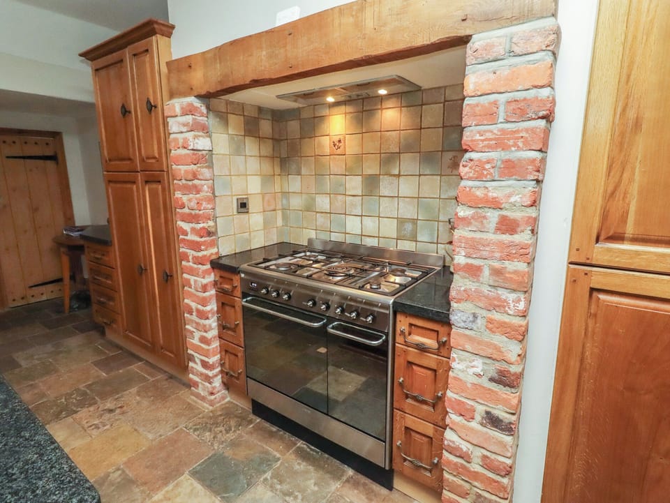 Fridge, dishwasher, electric kettle, toaster