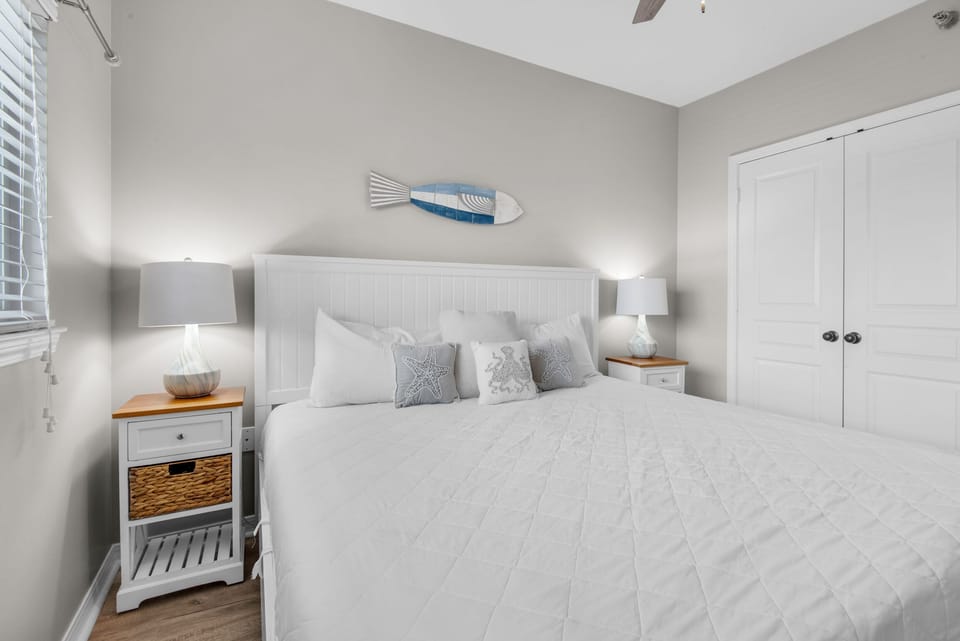Guest bedroom