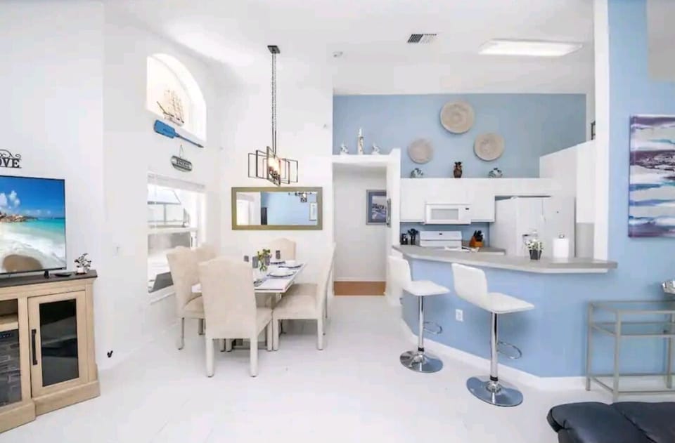 Dining room / Kitchen