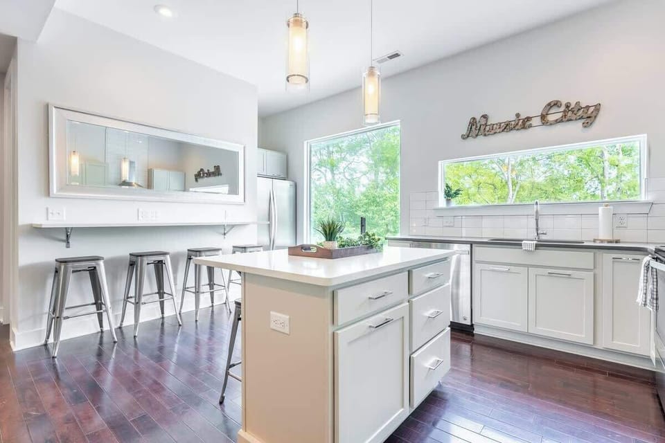The Taylor_Large-010