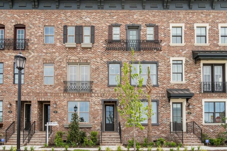 The Indigo House is a newly built townhome located in the Eastern Wharf.