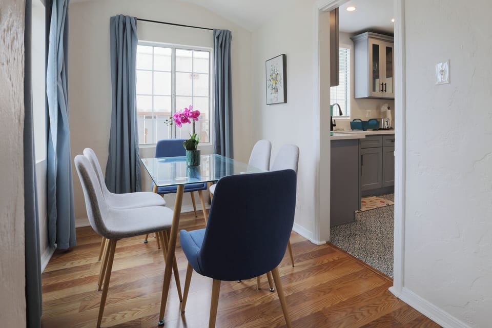 Dinning Table
