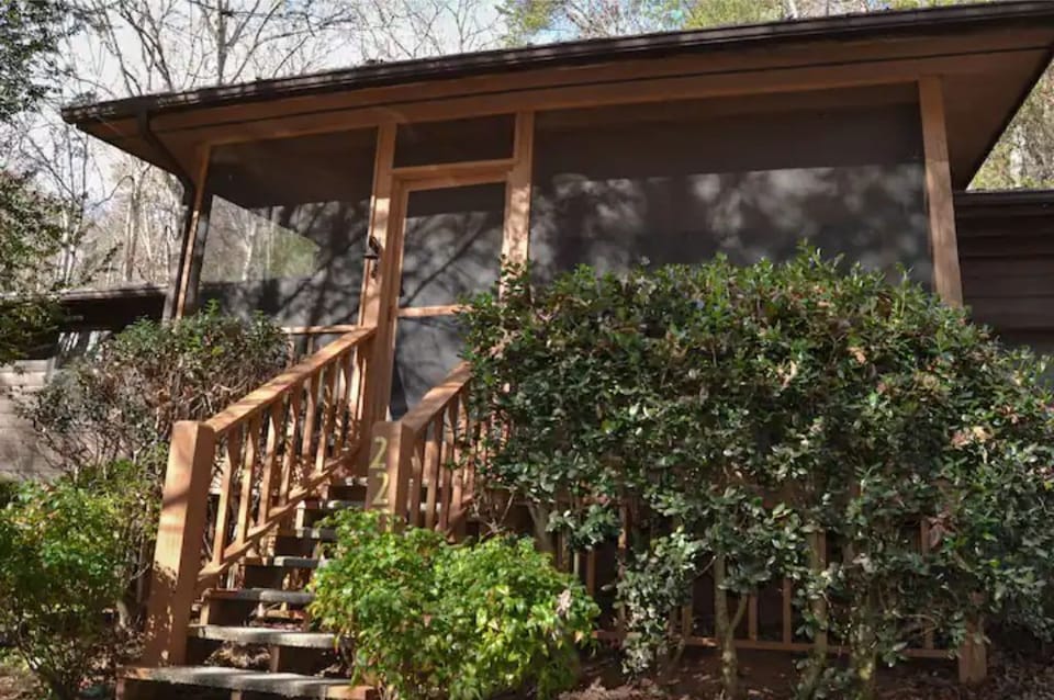 Entrance to cabin.