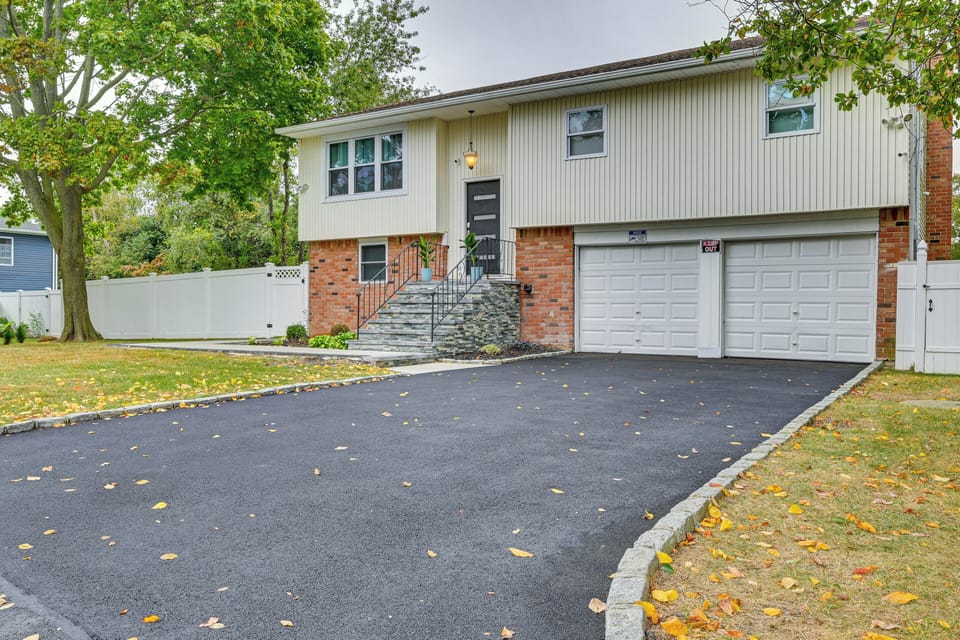 Duplex Exterior | Driveway (2 Vehicles, Tandem Parked)