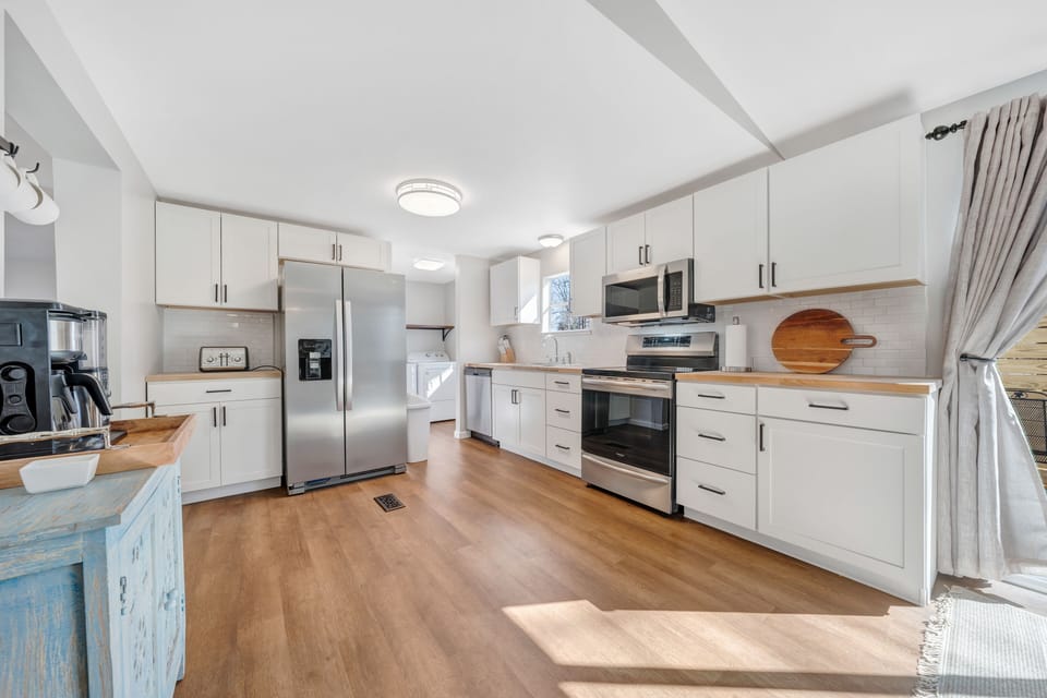 All our rental homes feature fully stocked kitchens and dining tables.   Cookware and dining ware in abundance.