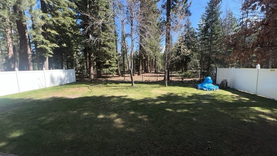 House, 4 Bedrooms | Property grounds