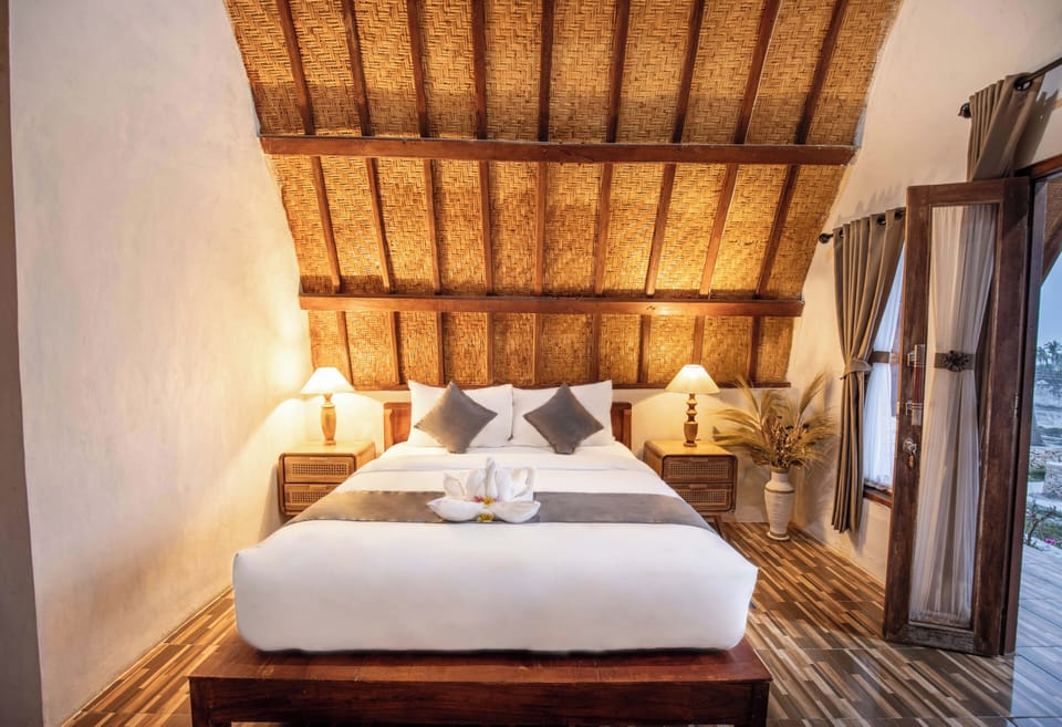 Deluxe Double Room, 1 Bedroom, Non Smoking, Garden View | Free WiFi, bed sheets
