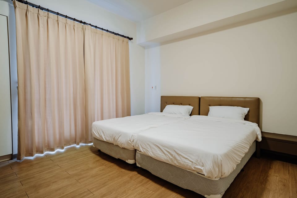 Basic Double or Twin Room | Premium bedding, in-room safe, desk, blackout drapes