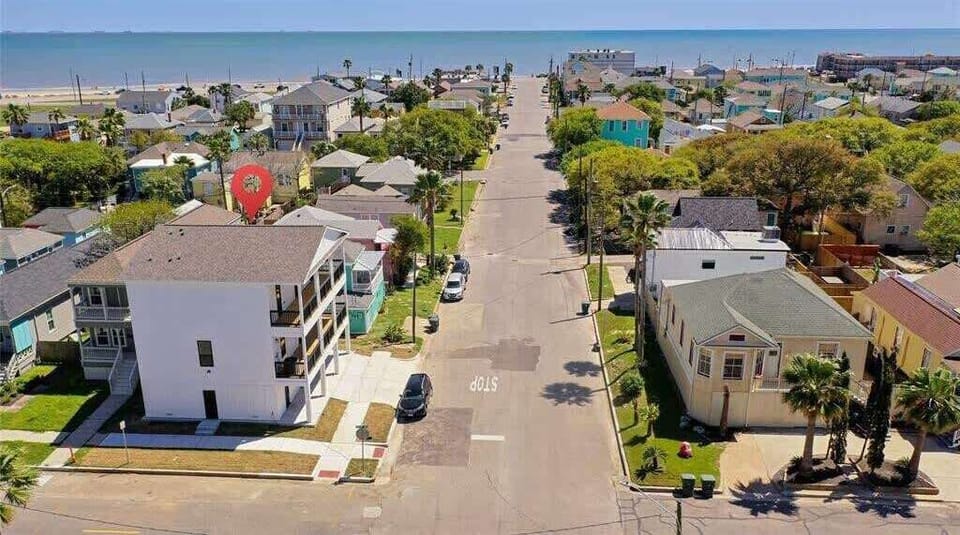 The home in proximity to the beach!