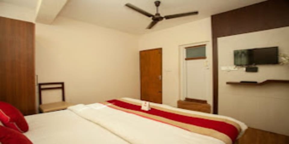 Triple Room | Free WiFi, bed sheets