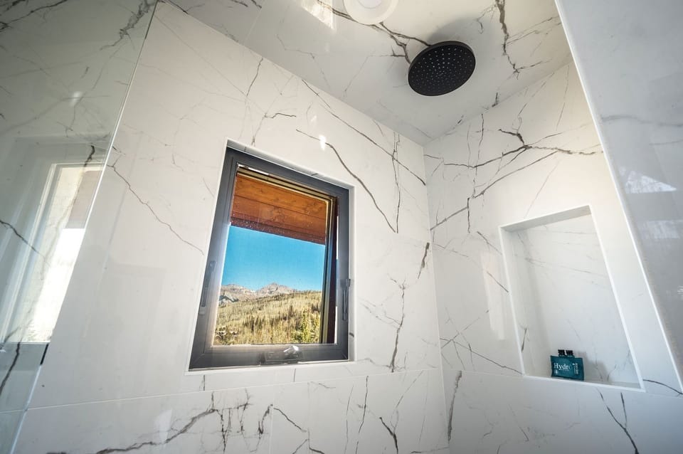 House, 4 Bedrooms | Interior