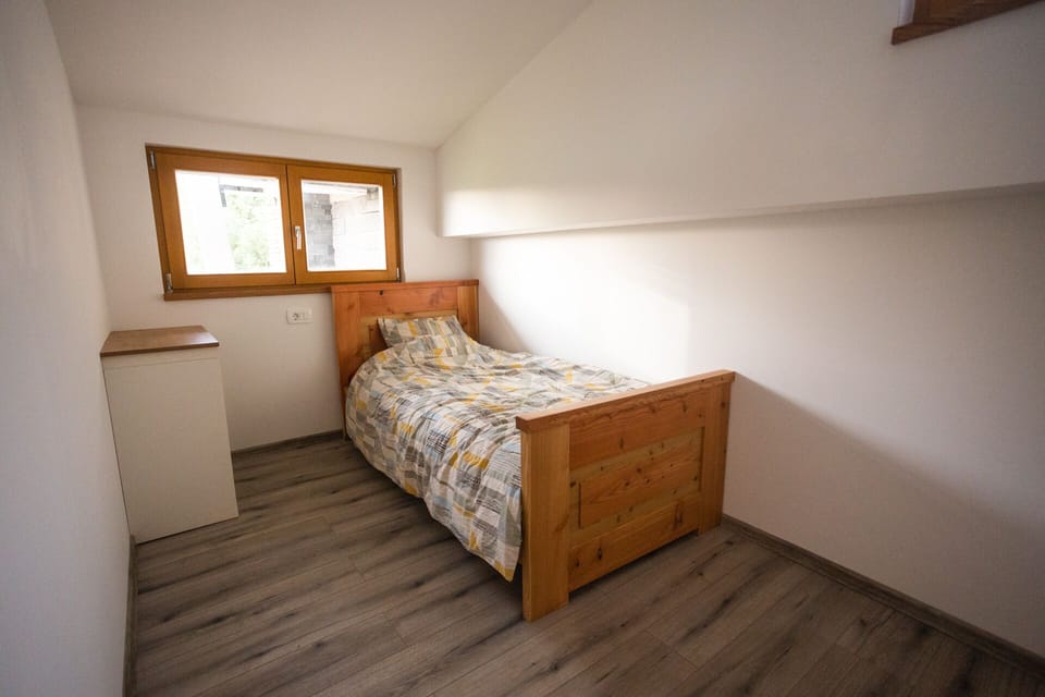Comfort House | 2 bedrooms, blackout drapes, soundproofing, free WiFi