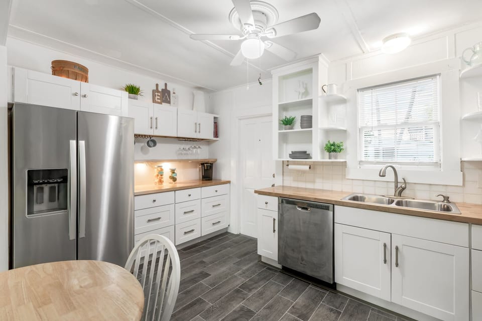 Fully equipped kitchen