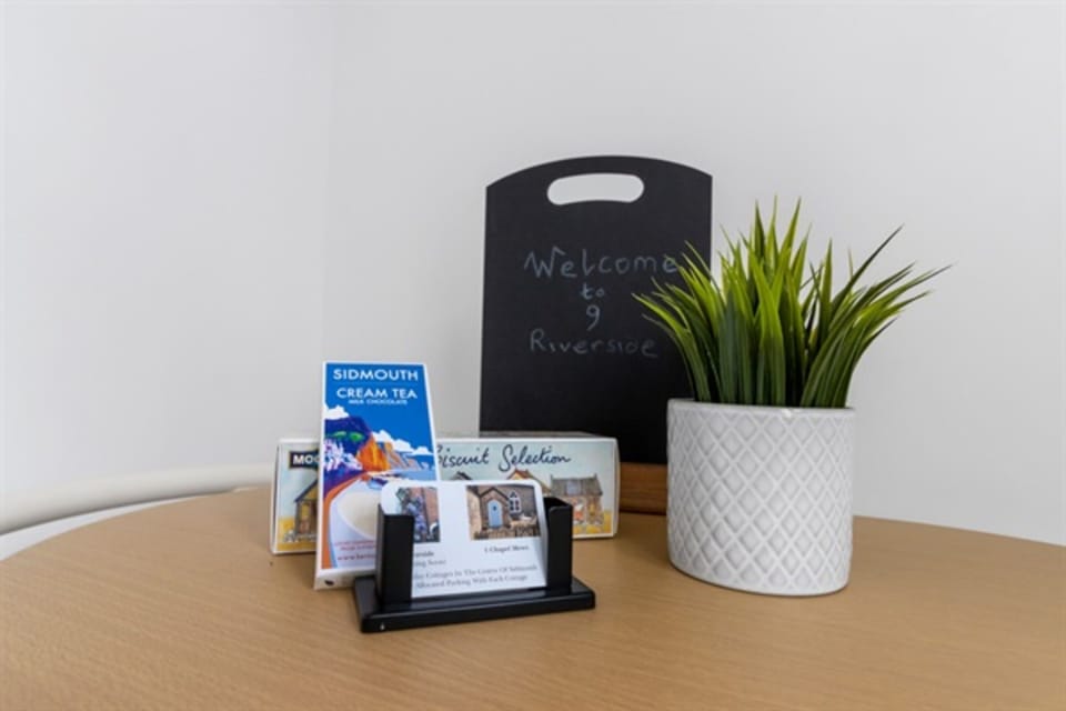 Welcome to 9 Riverside