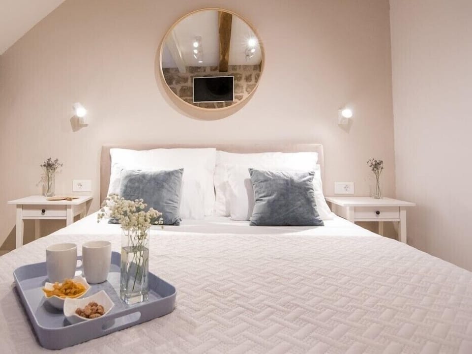 Superior Double Room, 1 Queen Bed | Soundproofing, free WiFi, bed sheets