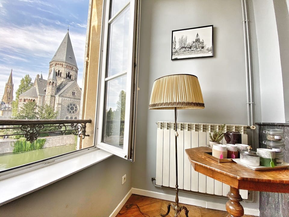 site of interest nearby tea and coffee maker