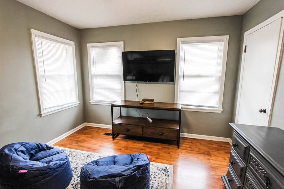 035d298b-c35c-4cd0-bd4c-5f4c813600d7