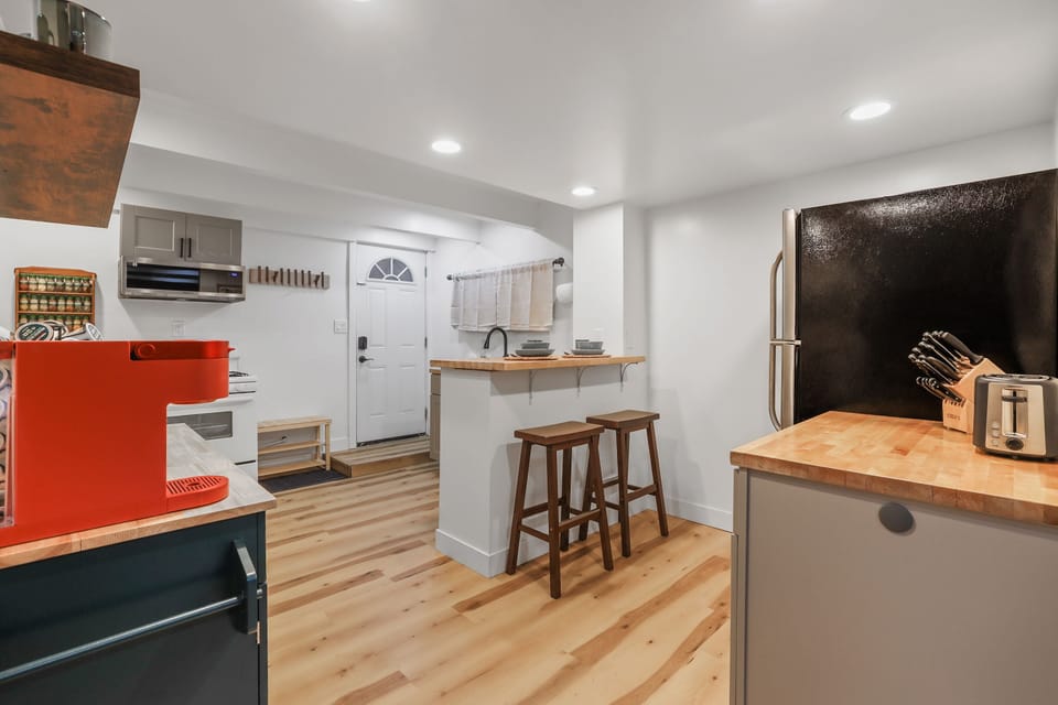 Cabin | Private kitchen | Coffee/tea maker