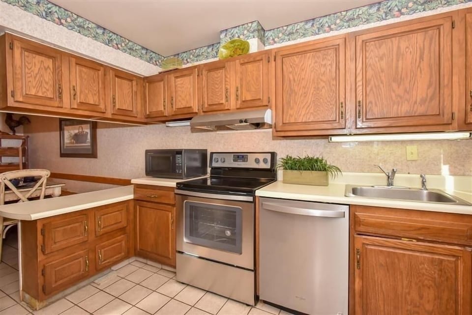 Indoors, Kitchen, Hardwood, Sink, Microwave