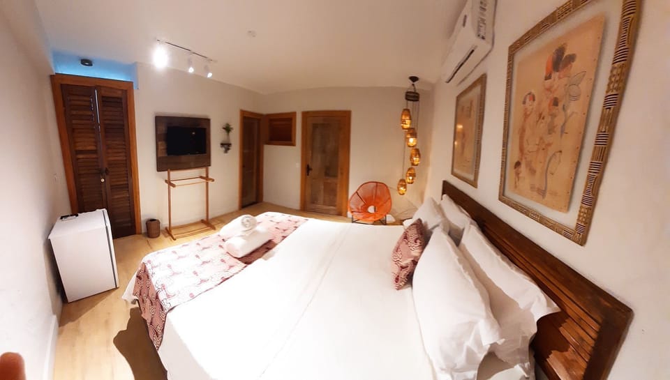 Comfort Double Room | Pillowtop beds, minibar, individually decorated, individually furnished