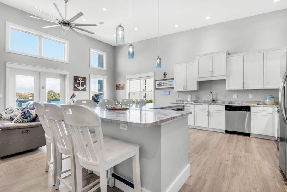 Kitchen with eat-in bar seating