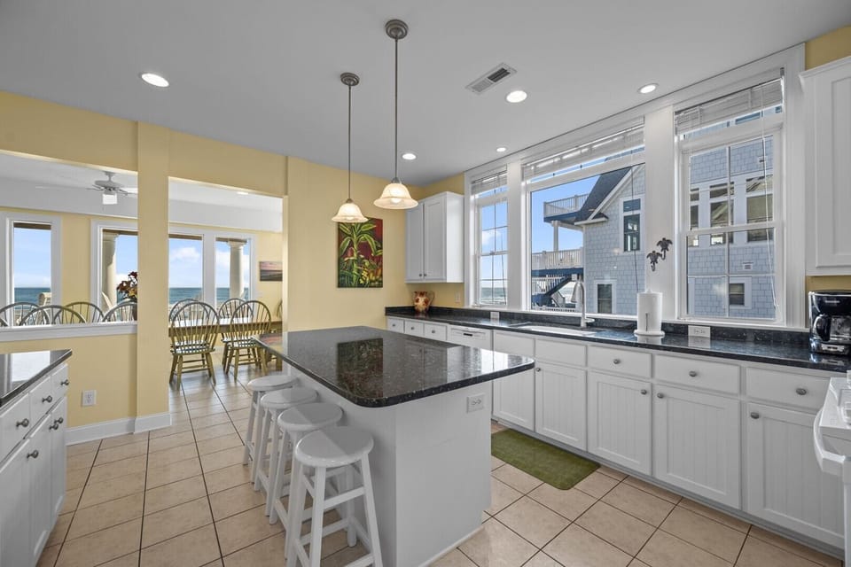 Large Expansive Kitchen - Views Everywhere