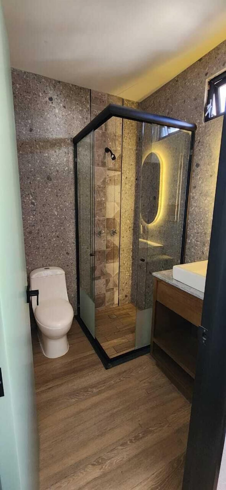 Standard Studio | Bathroom | Shower, rainfall showerhead, hair dryer, towels