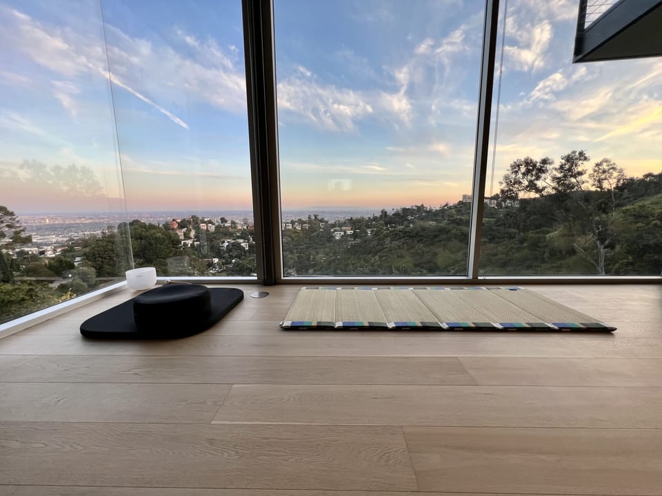 Zen-inspired junior suite with full-size bed and panoramic canyon views