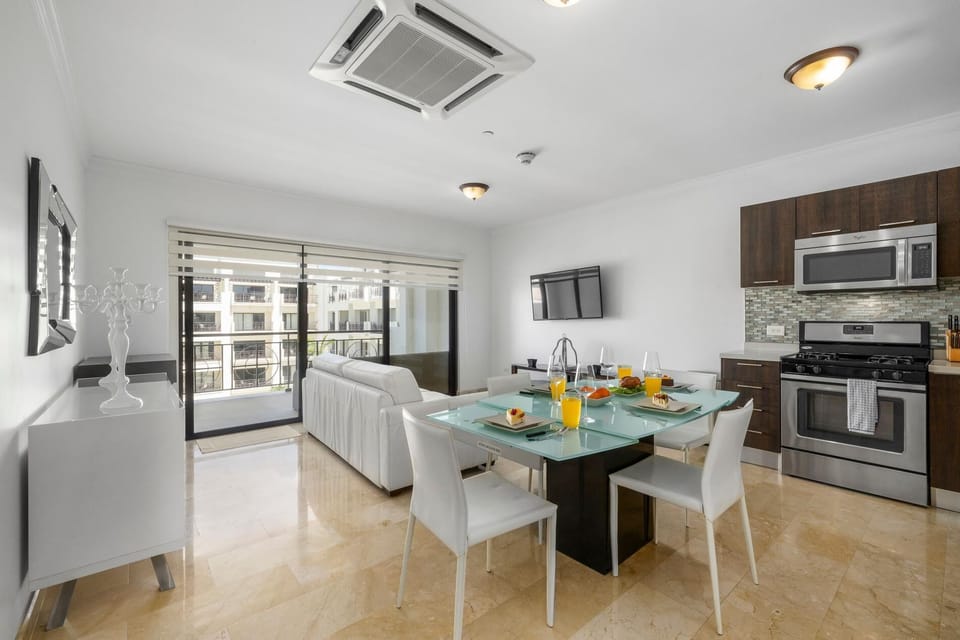 Modern and sleek living/dining/kitchen area