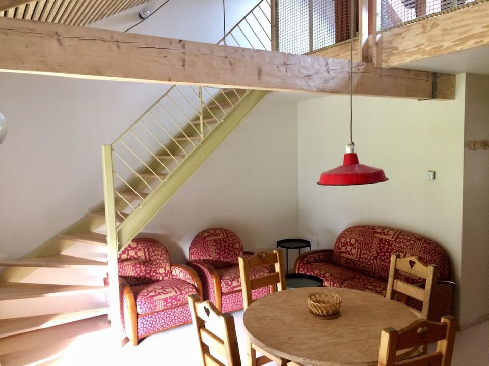 Comfort Studio | Living area