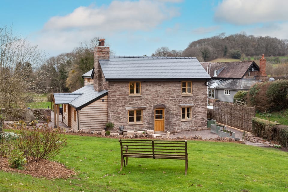 The timeless beauty of Stone House, Herefordshire