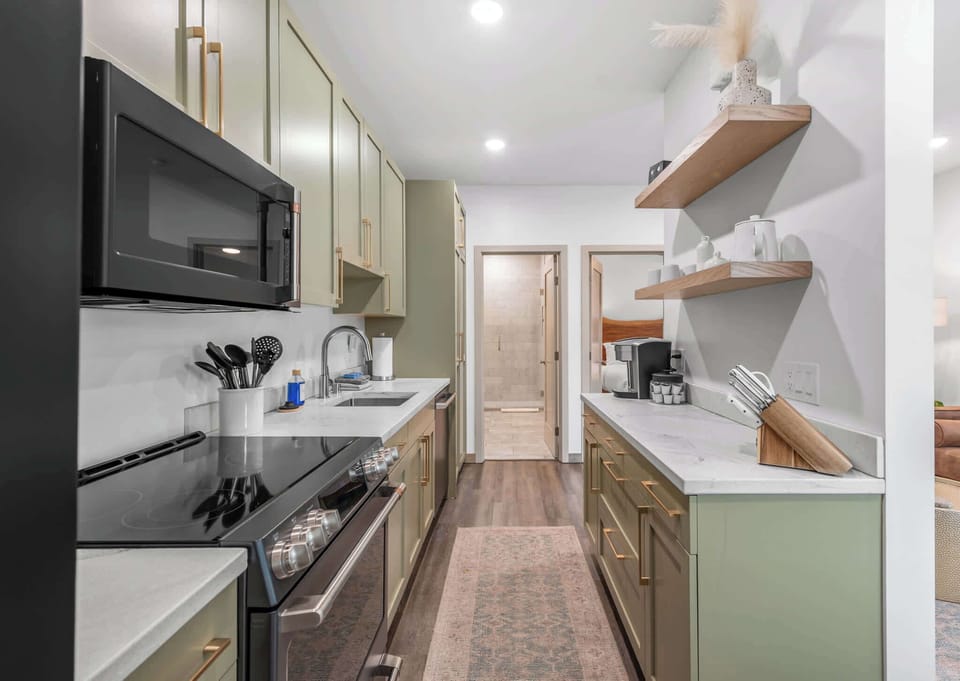Full Kitchen