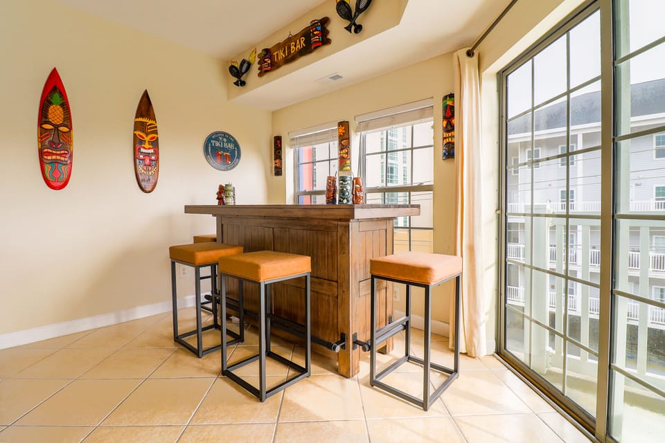 tiki bar 