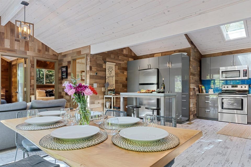 A very modern cabin has everything needed for meal magic