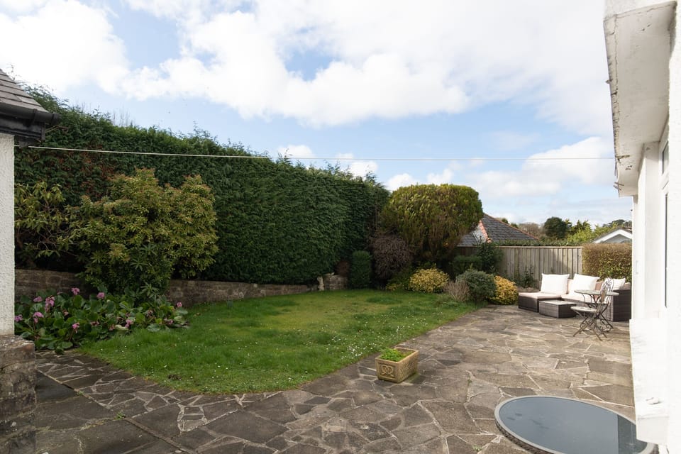 Saundersfoot Cottage, Sea Views