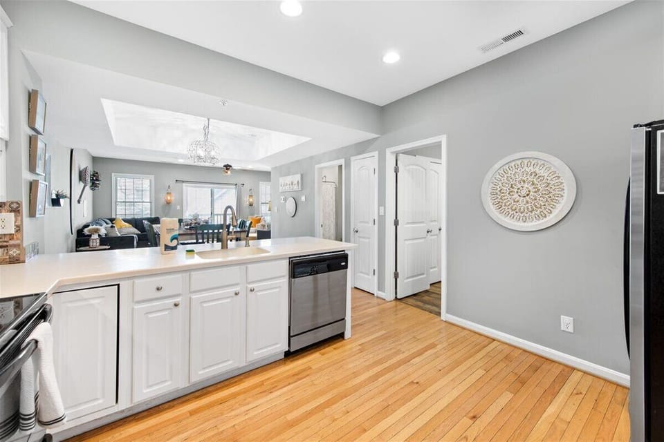 Kitchen 1