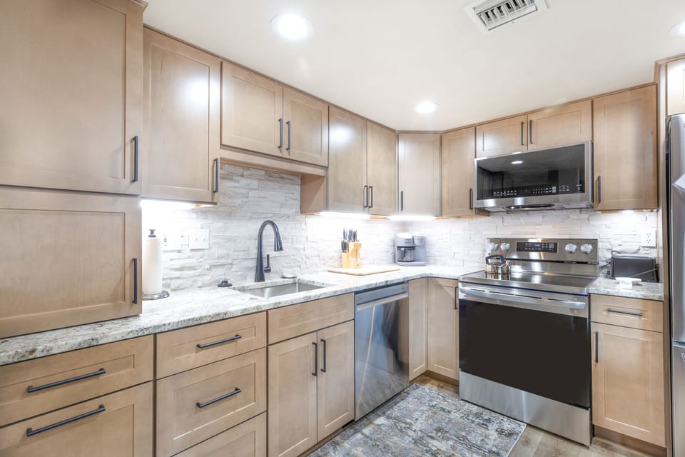 Indoors, Kitchen, Microwave, Oven, Sink