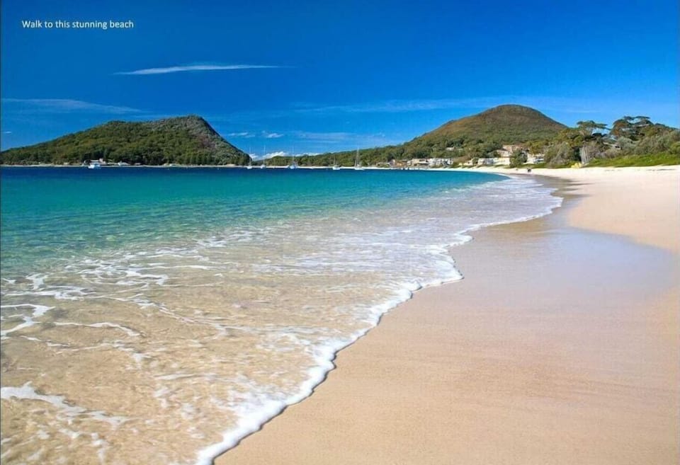 Shoal Bay Beach