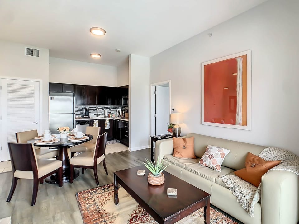 225 Celebration Place # 539-21