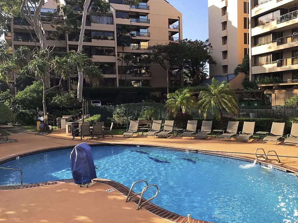 Valley Isle Resort pool