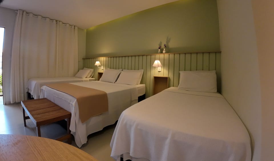 Deluxe Room | Premium bedding, minibar, desk, free WiFi