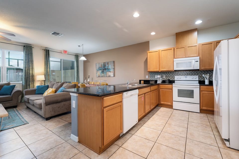 Fully equipped kitchen